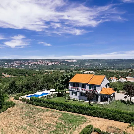 Matko Villa
