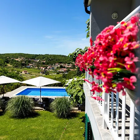 Matko - Family Destination Villa *