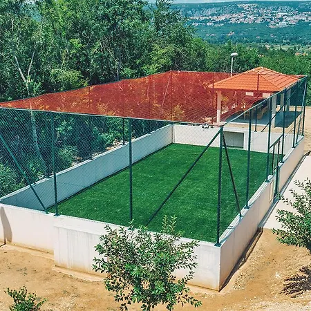 Matko Villa *