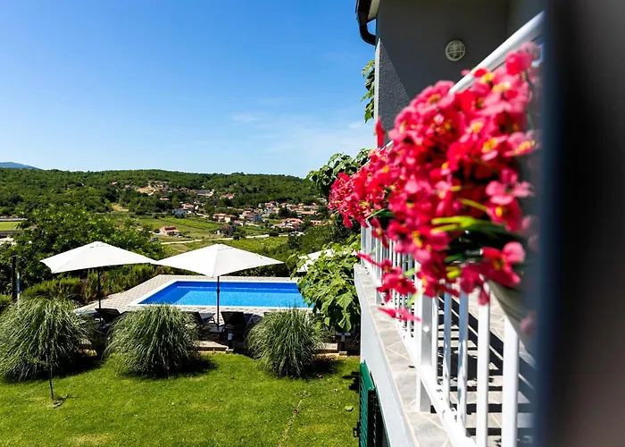Matko - Family Destination Villa *