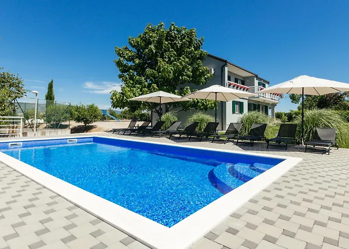 Matko - Family Destination Villa